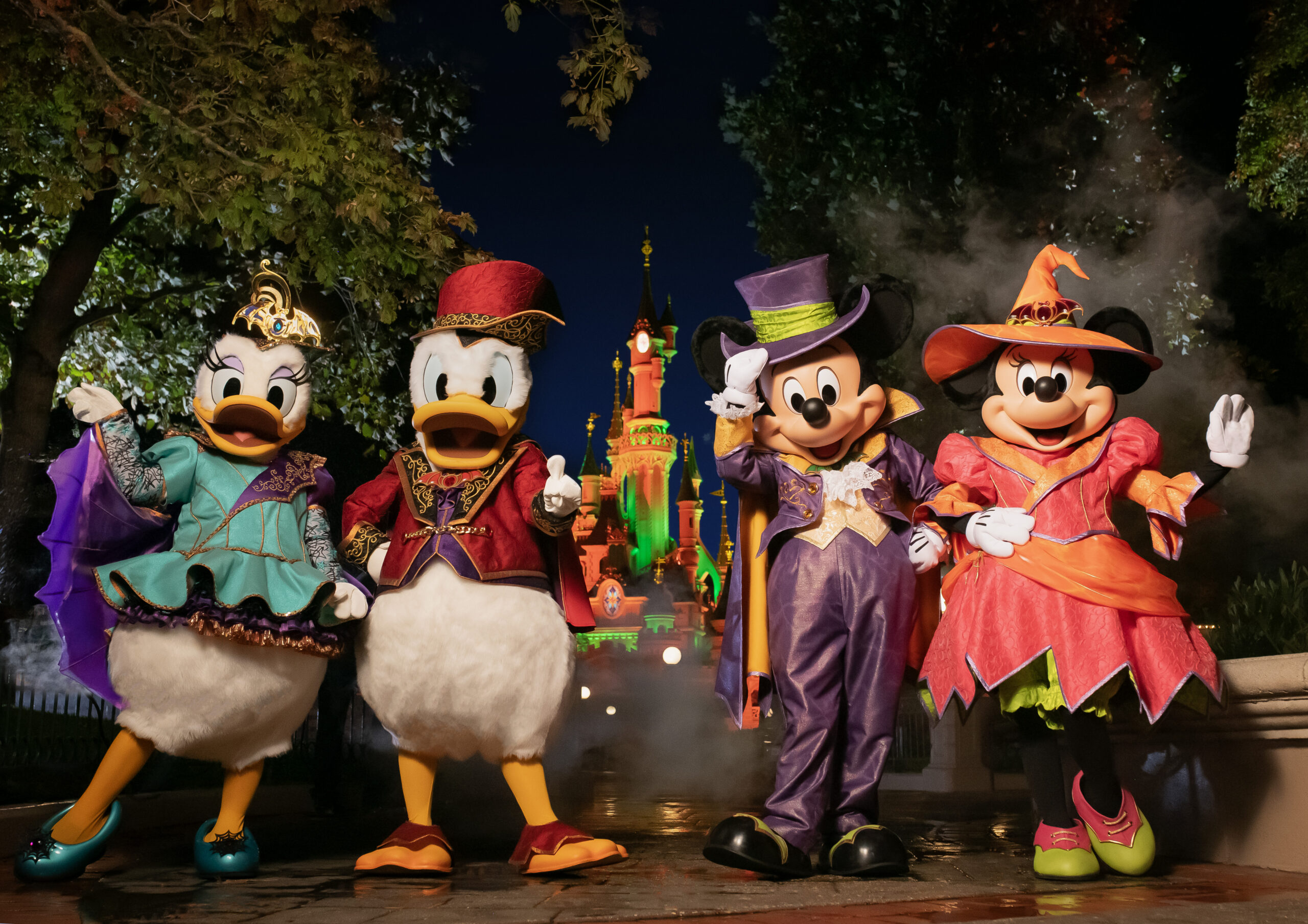 Mickey en vrienden vieren de terugkeer van het Disney Halloween Festival in Disneyland Paris vanaf 26 september 2026