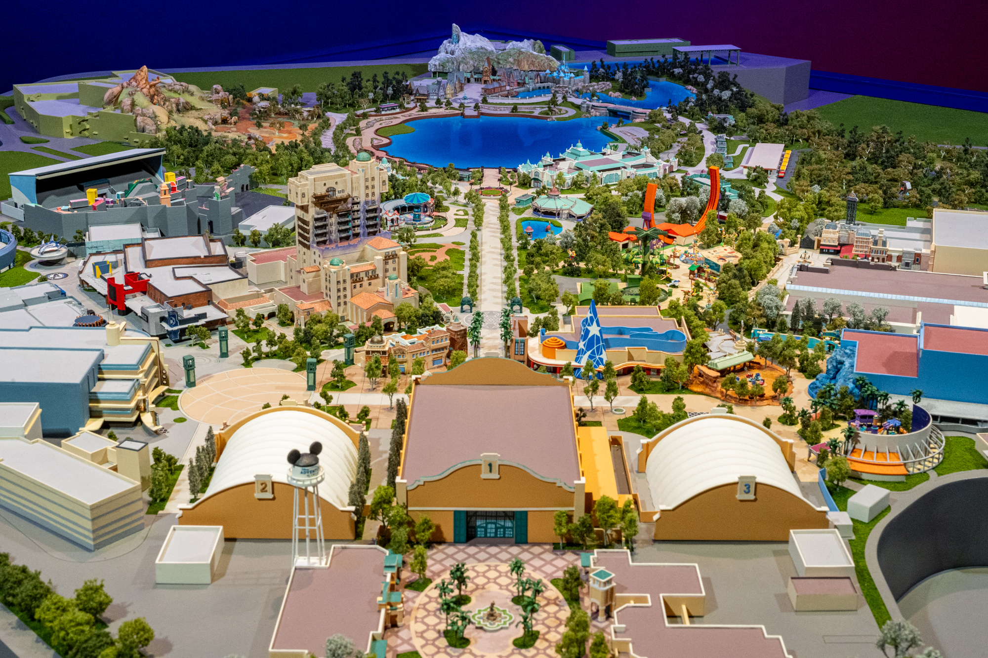 Nederlandse Walt Disney Imagineer Michel den Dulk onthult nieuwe updates over de ongekende transformatie van Disneyland Paris